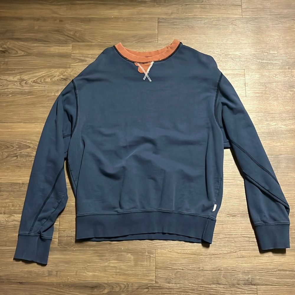 Urban Outfitters hoodie/crewneck. Size L. Great Condition